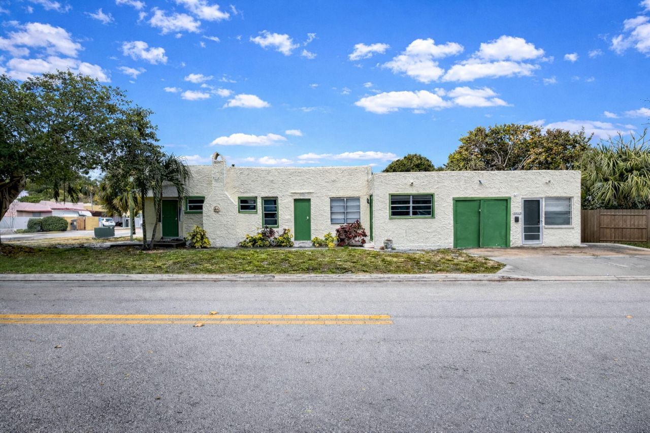 501 Pilgrim Road, West Palm Beach, FL 33405 Photo