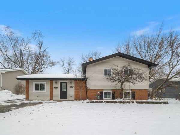 630 Bode Road, Hoffman Estates, IL 60169