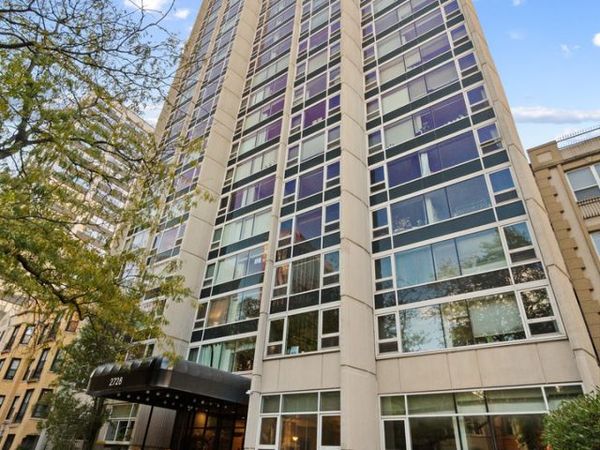 2728 N HAMPDEN Court, Unit 301, Chicago, IL 60614