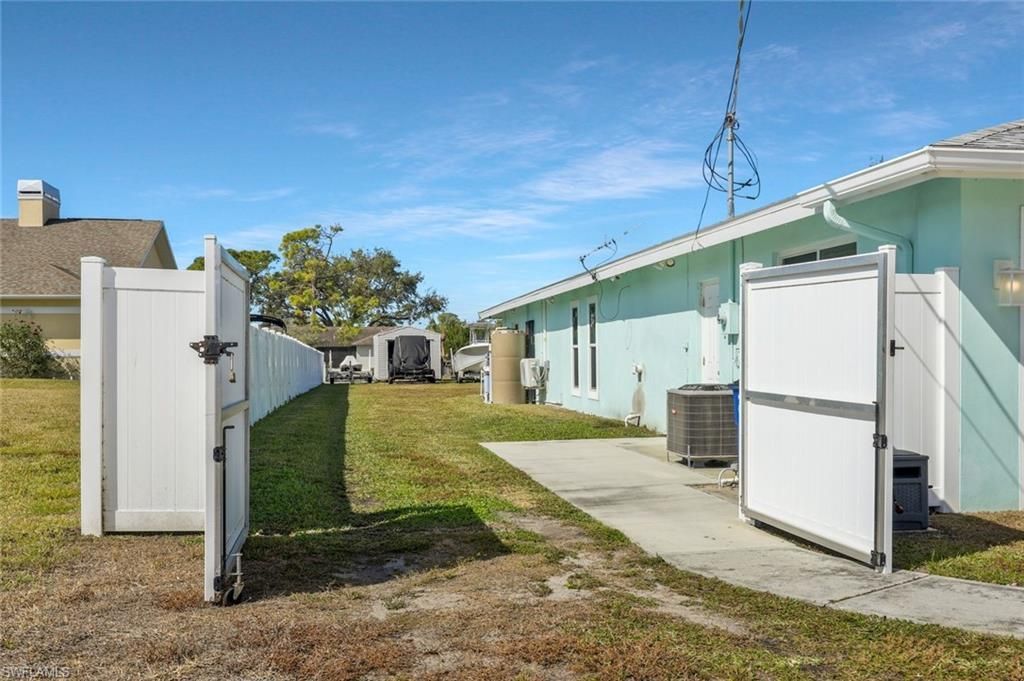 20580 Park Pl, Estero, FL 33928 Photo