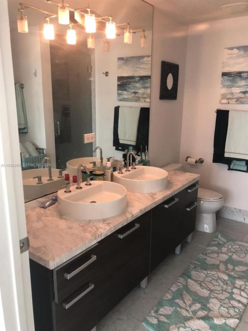 253 NE 2nd St , Unit 3509, Miami, FL 33132 Photo