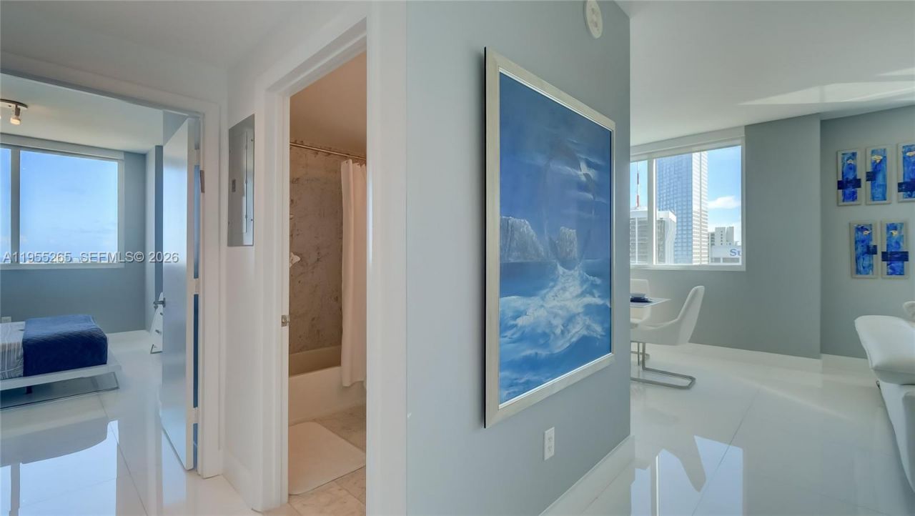 253 NE 2nd St, Unit 3509, Miami, FL 33132 Photo