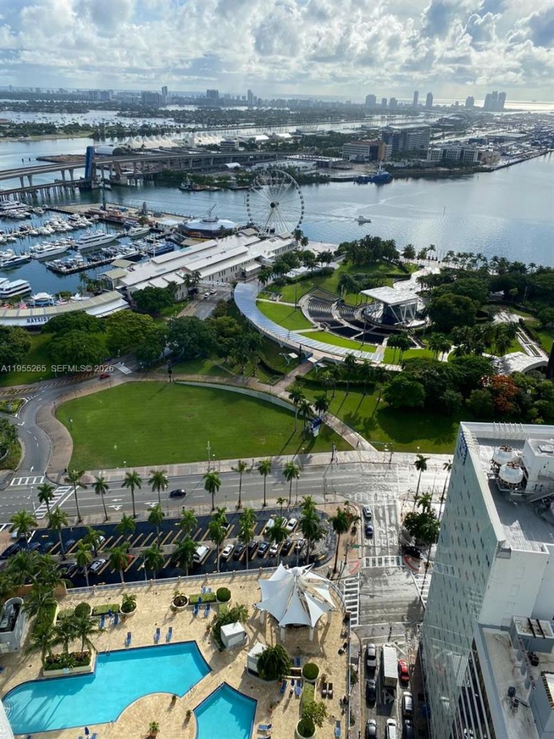 253 NE 2nd St , Unit 3509, Miami, FL 33132 Photo