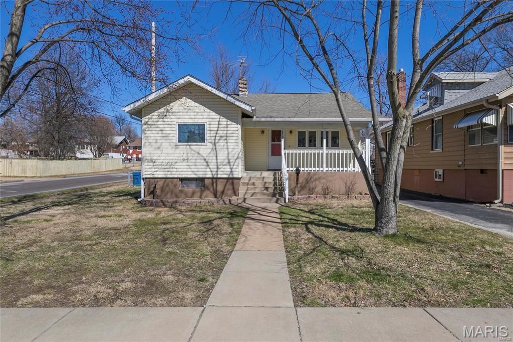 8965 Argyle Avenue, Overland, MO 63114 Main Photo