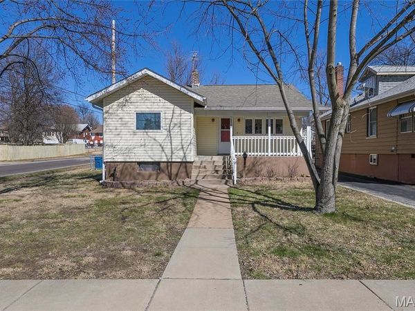 8965 Argyle Avenue, Overland, MO 63114