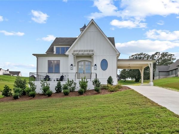 11332 Highland Lakes Point, Northport, AL 35475