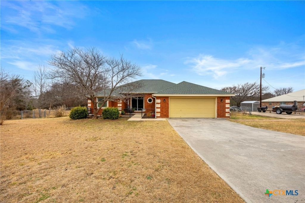 905 County Road 3350, Kempner, TX 76539 Main Photo