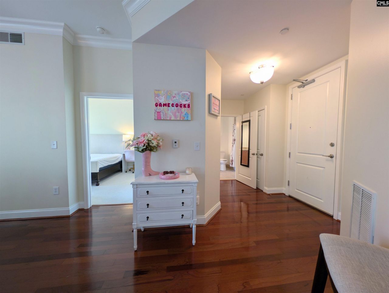 601 Main Street Photo 13