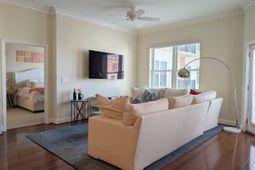 601 Main Street photo 4