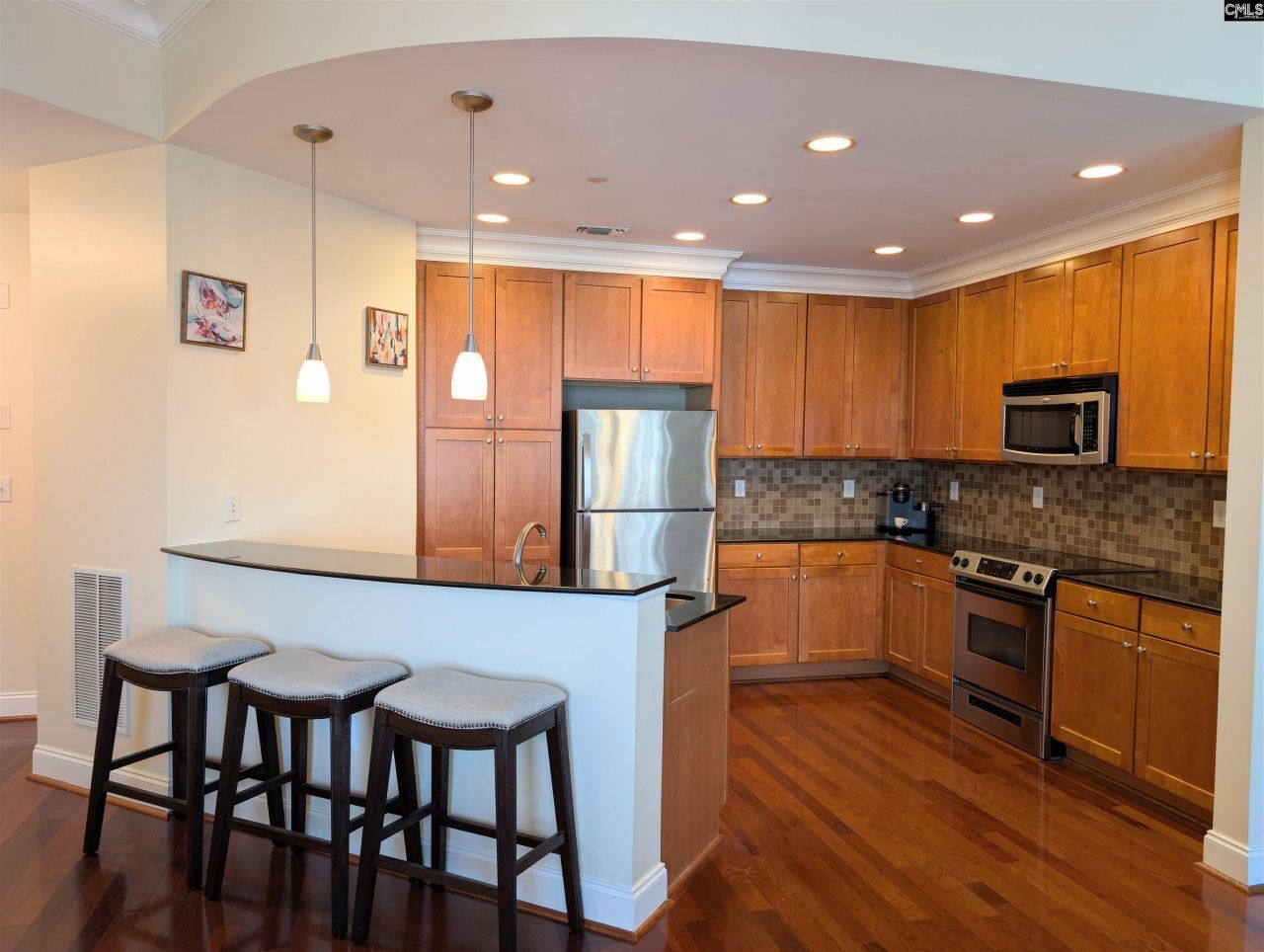 601 Main Street Photo 5