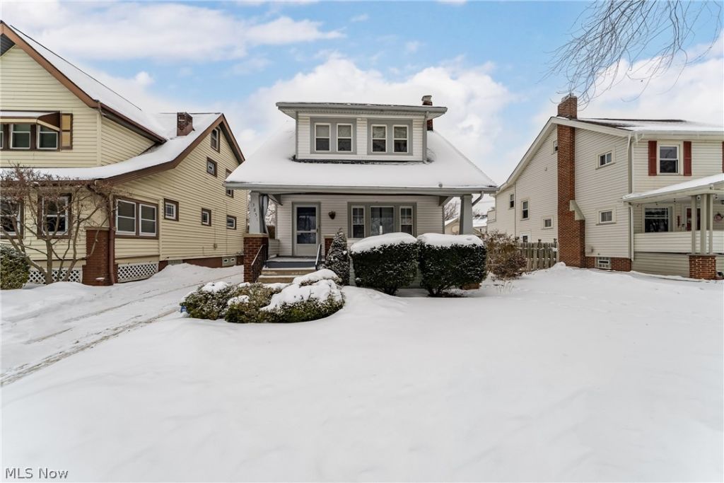 3851 W 157th Street, Cleveland, OH 44111 Main Photo