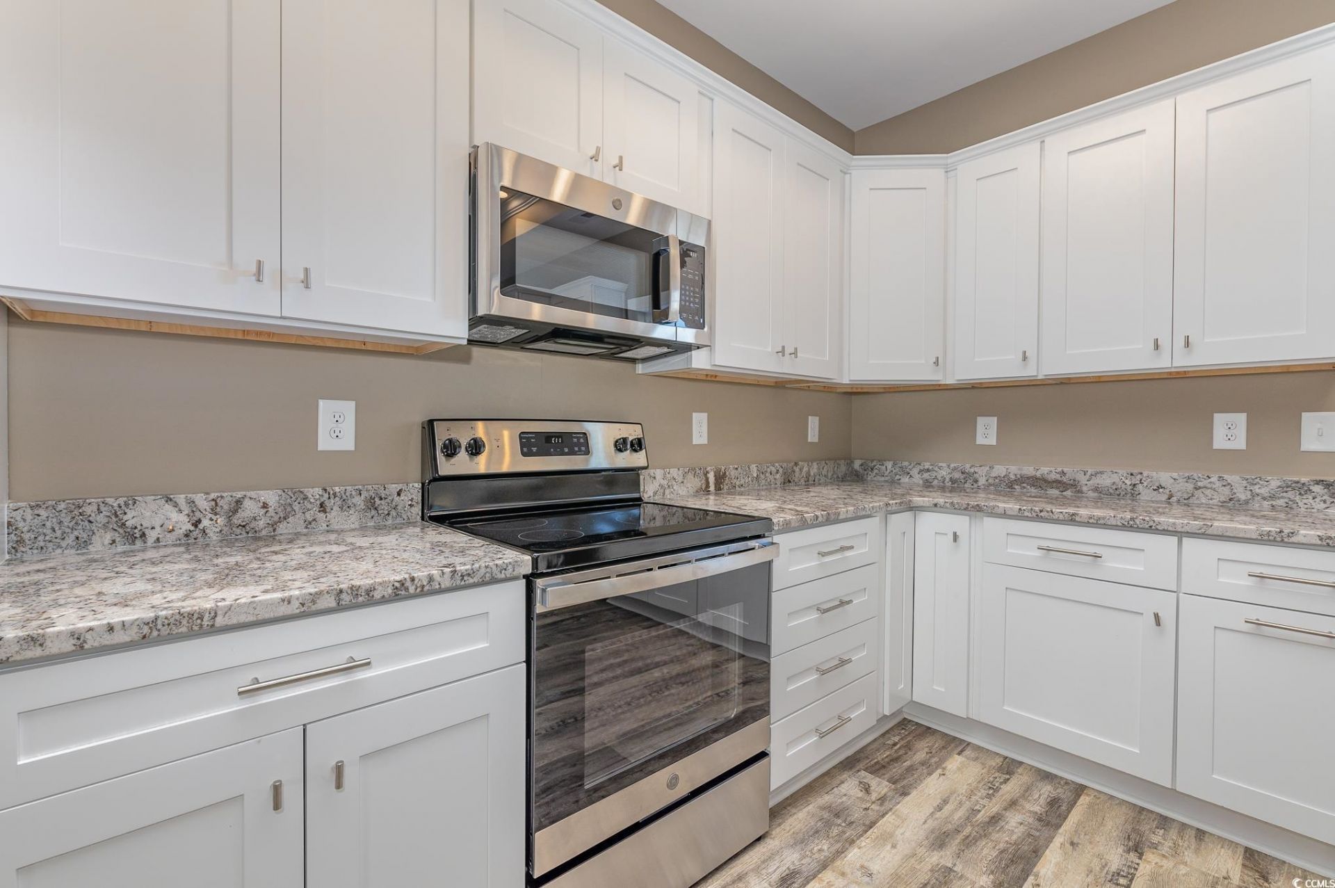 664 Goretown Loop Photo 15