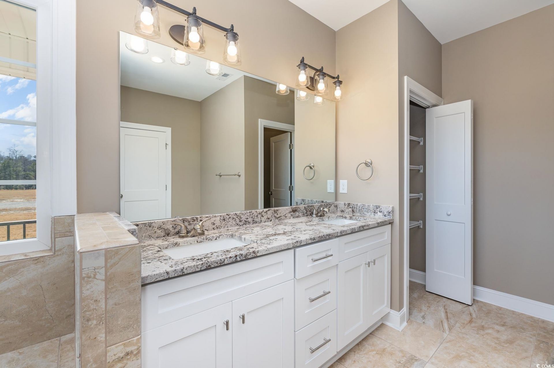 664 Goretown Loop Photo 26