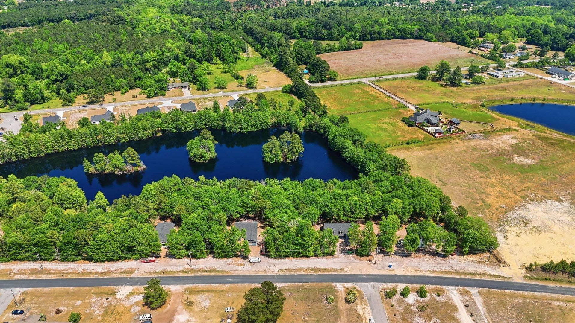 664 Goretown Loop Photo 37