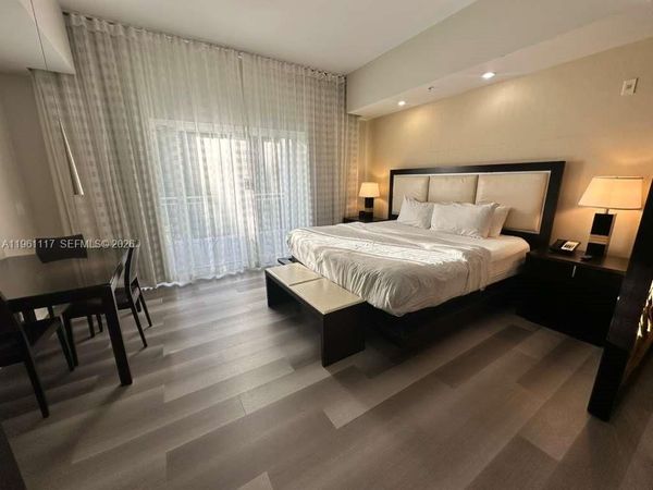 5300 NW 87th Ave , Unit 910, Doral, FL 33178