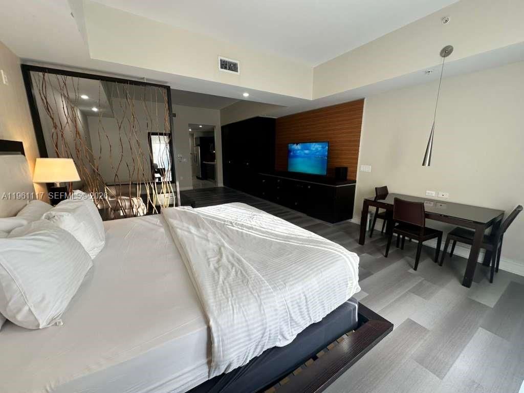 5300 NW 87th Ave, Unit 910, Doral, FL 33178 Photo
