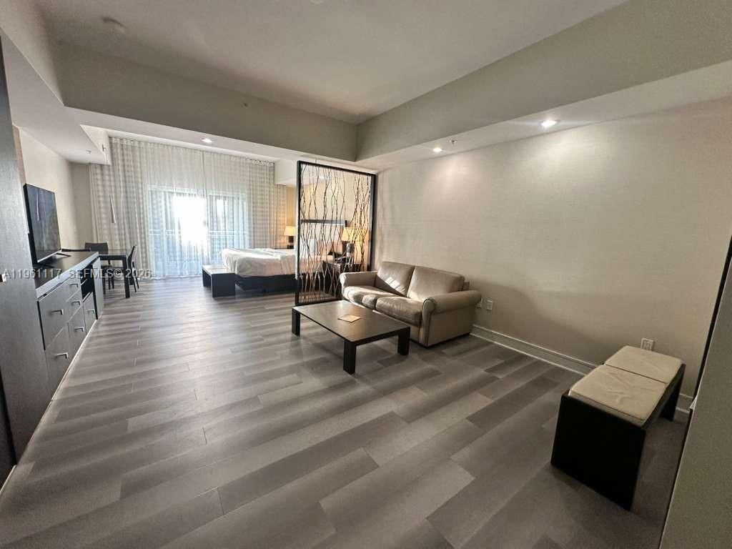 5300 NW 87th Ave, Unit 910, Doral, FL 33178 Photo
