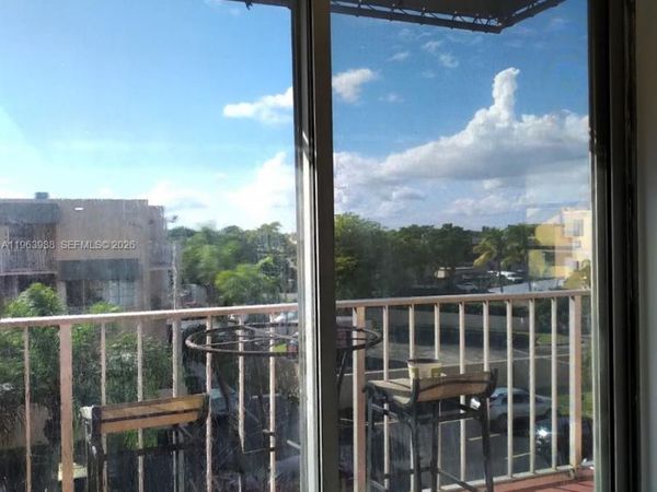 10700 SW 108th Ave, Unit C416, Miami, FL 33176