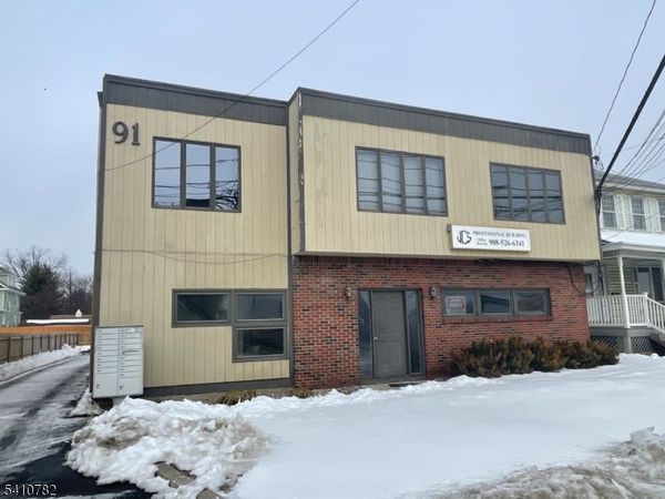 91 E Somerset St, Raritan, NJ 08869