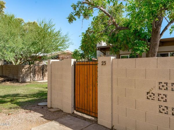 555 N MAY Street, Unit 23, Mesa, AZ 85201