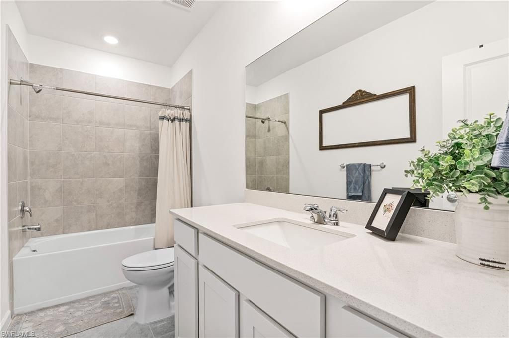 1526 Lake Jessup Cir, Cape Coral, FL 33909 Photo