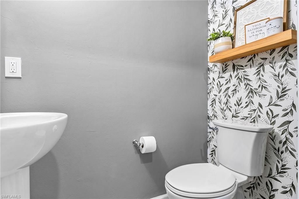 1526 Lake Jessup Cir, Cape Coral, FL 33909 Photo