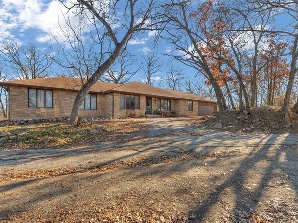 141 & 127 SW Urish Road, Topeka, KS 66615