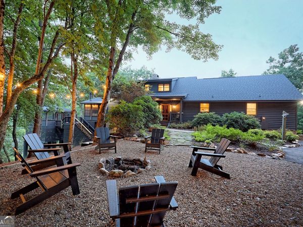 520 Grizzly Ridge Road, Lakemont, GA 30552