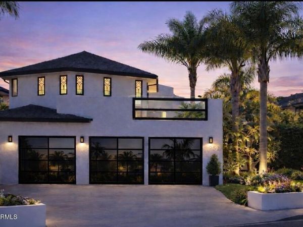 952 Peninsula Street, Ventura, CA 93001