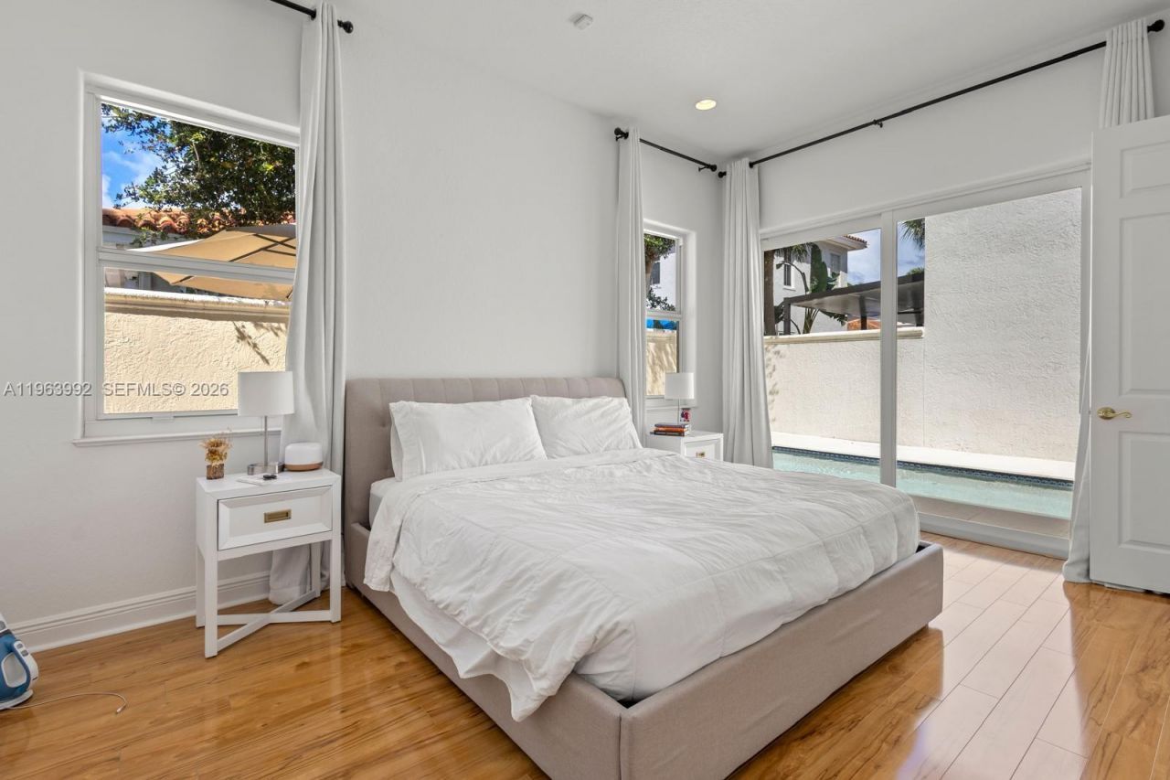 1408 Mariner Way, Hollywood, FL 33019 Photo