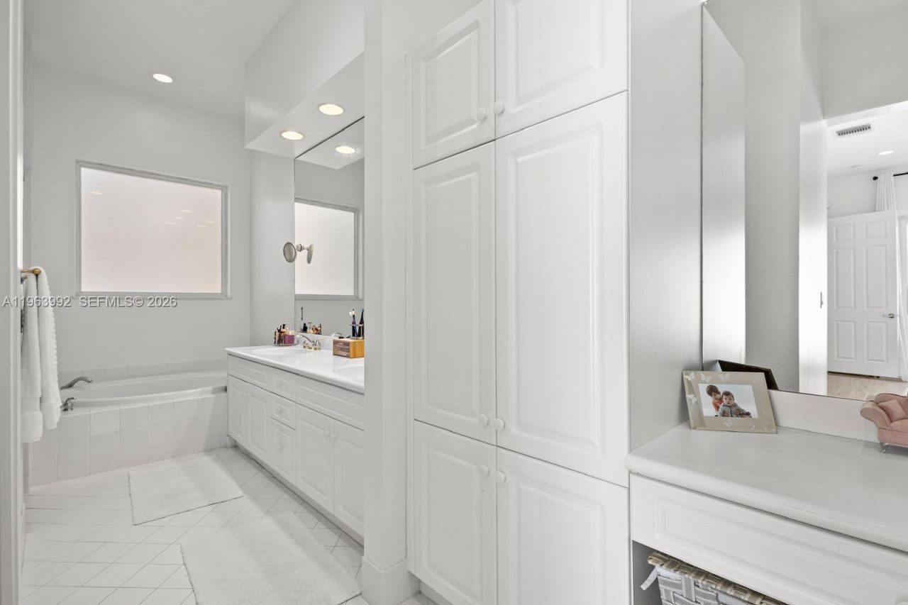 1408 Mariner Way, Hollywood, FL 33019 Photo