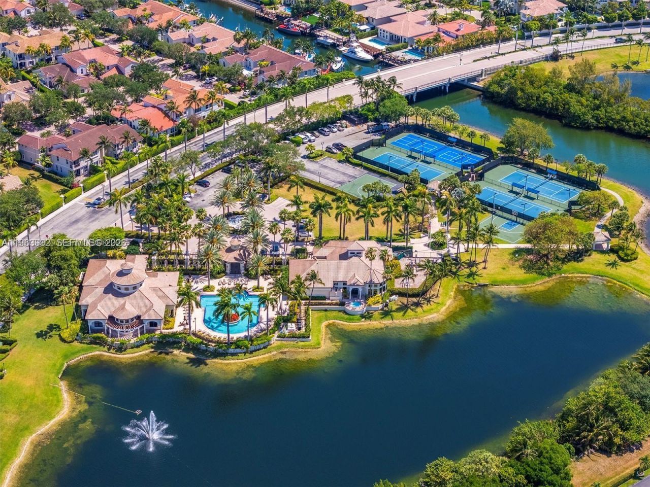 1408 Mariner Way, Hollywood, FL 33019 Photo