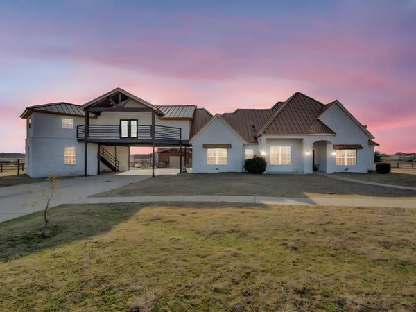 1015 Curry Road, Waxahachie, TX 75167