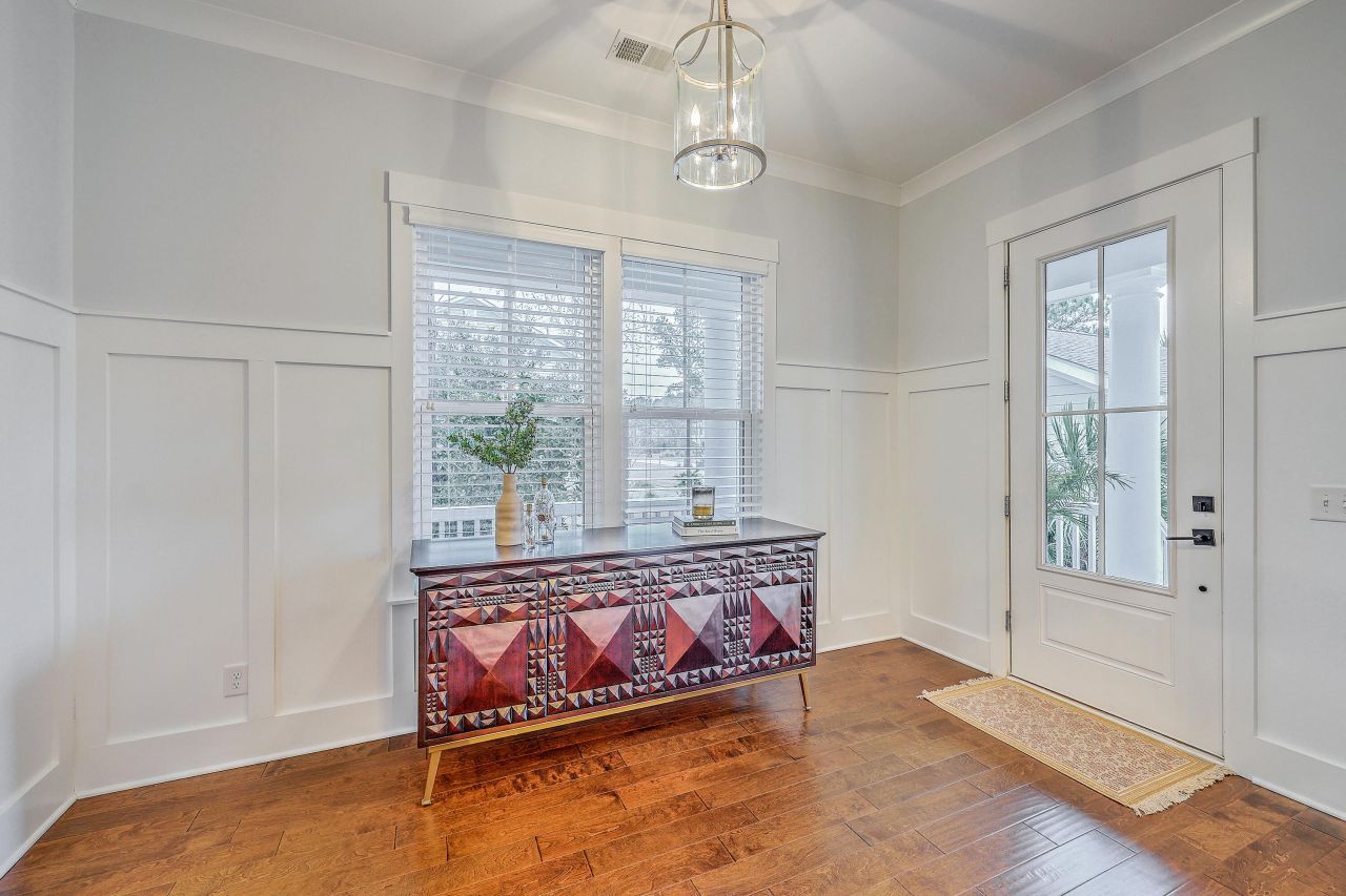 434 Woodspring Road Photo 10