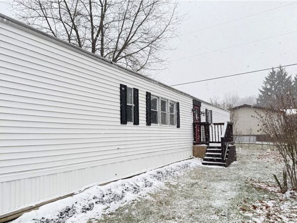 18592 Edwards Rd #94, Doylestown, OH 44230