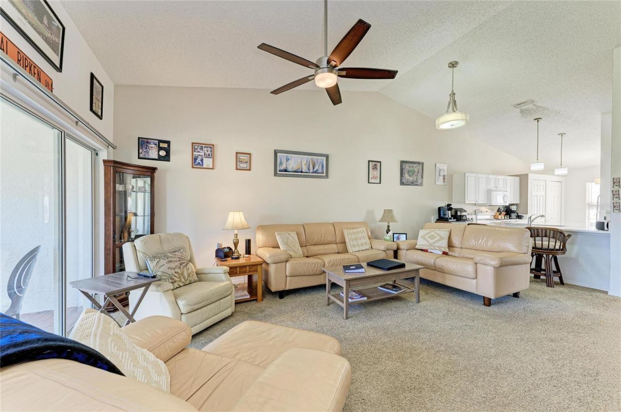 4202 Caddie Drive E, Unit 201, Bradenton, FL 34203 Photo