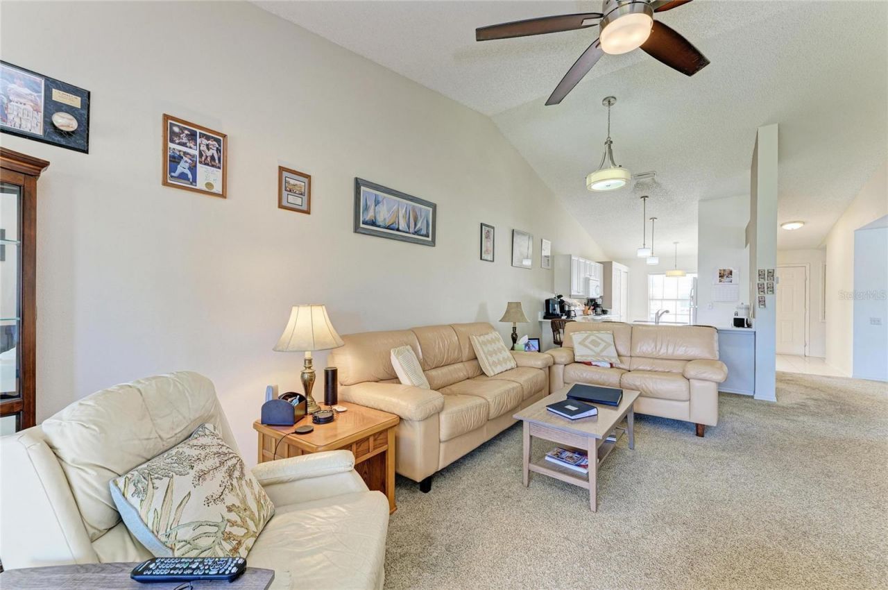 4202 Caddie Drive E, Unit 201, Bradenton, FL 34203 Photo