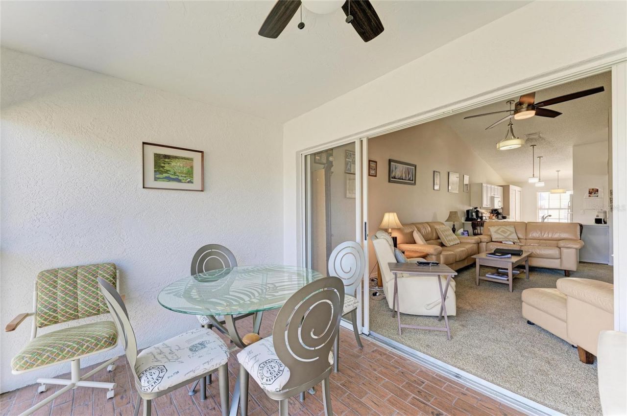 4202 Caddie Drive E, Unit 201, Bradenton, FL 34203 Photo