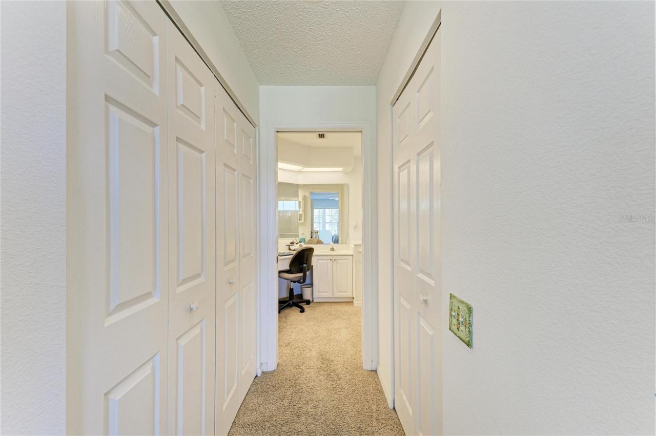 4202 Caddie Drive E, Unit 201, Bradenton, FL 34203 Photo