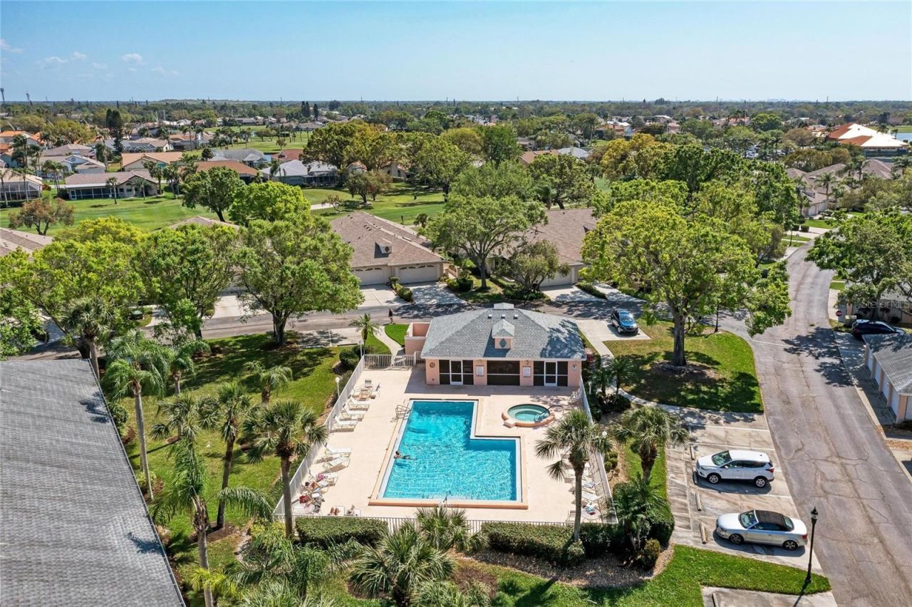 4202 Caddie Drive E, Unit 201, Bradenton, FL 34203 Photo