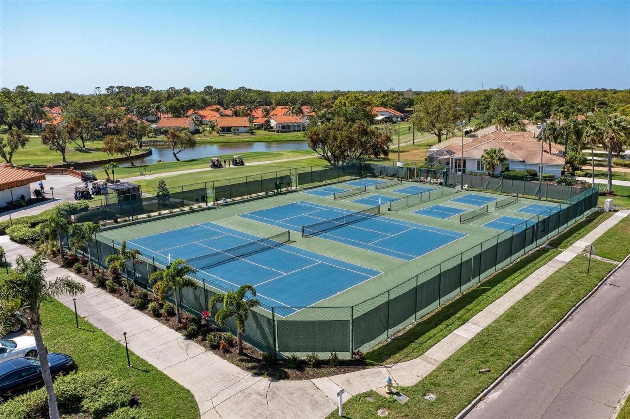 4202 Caddie Drive E, Unit 201, Bradenton, FL 34203 Photo