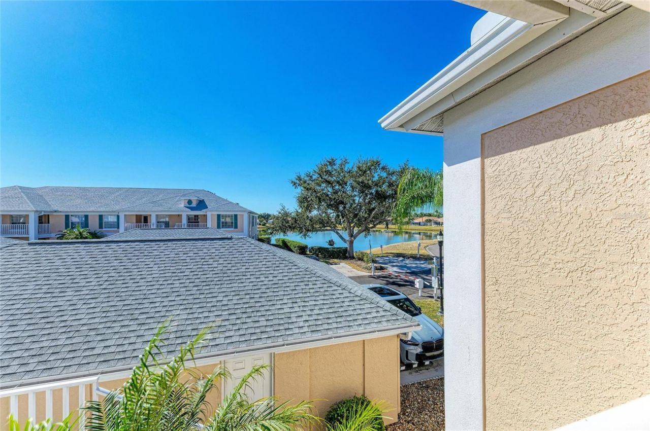 4202 Caddie Drive E, Unit 201, Bradenton, FL 34203 Photo