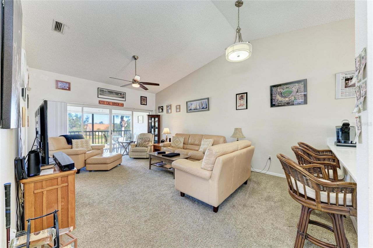 4202 Caddie Drive E, Unit 201, Bradenton, FL 34203 Photo