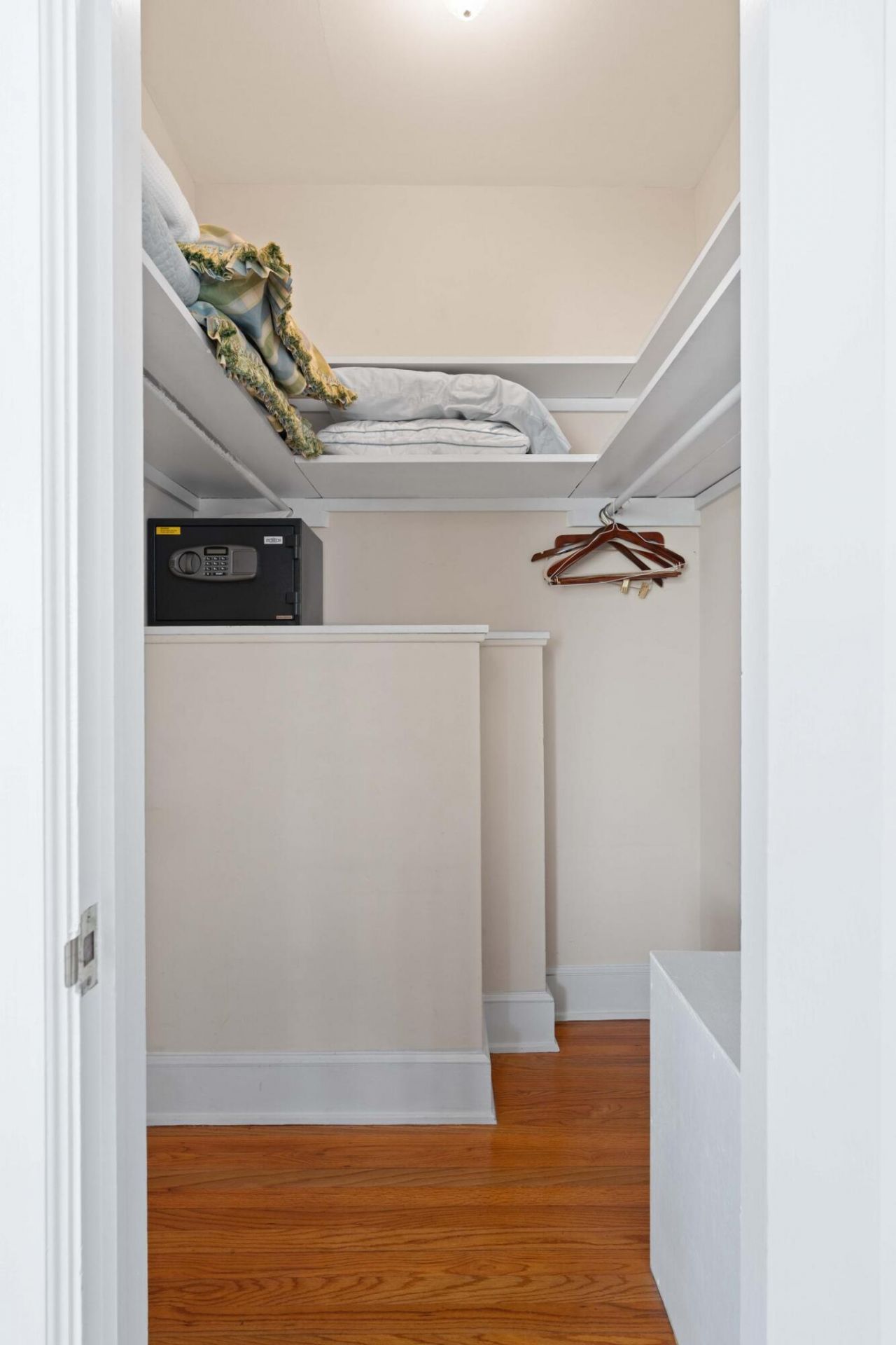 38 Barre Street Photo 41