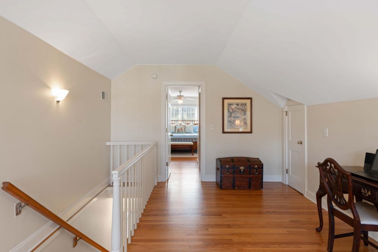 38 Barre Street Photo 42