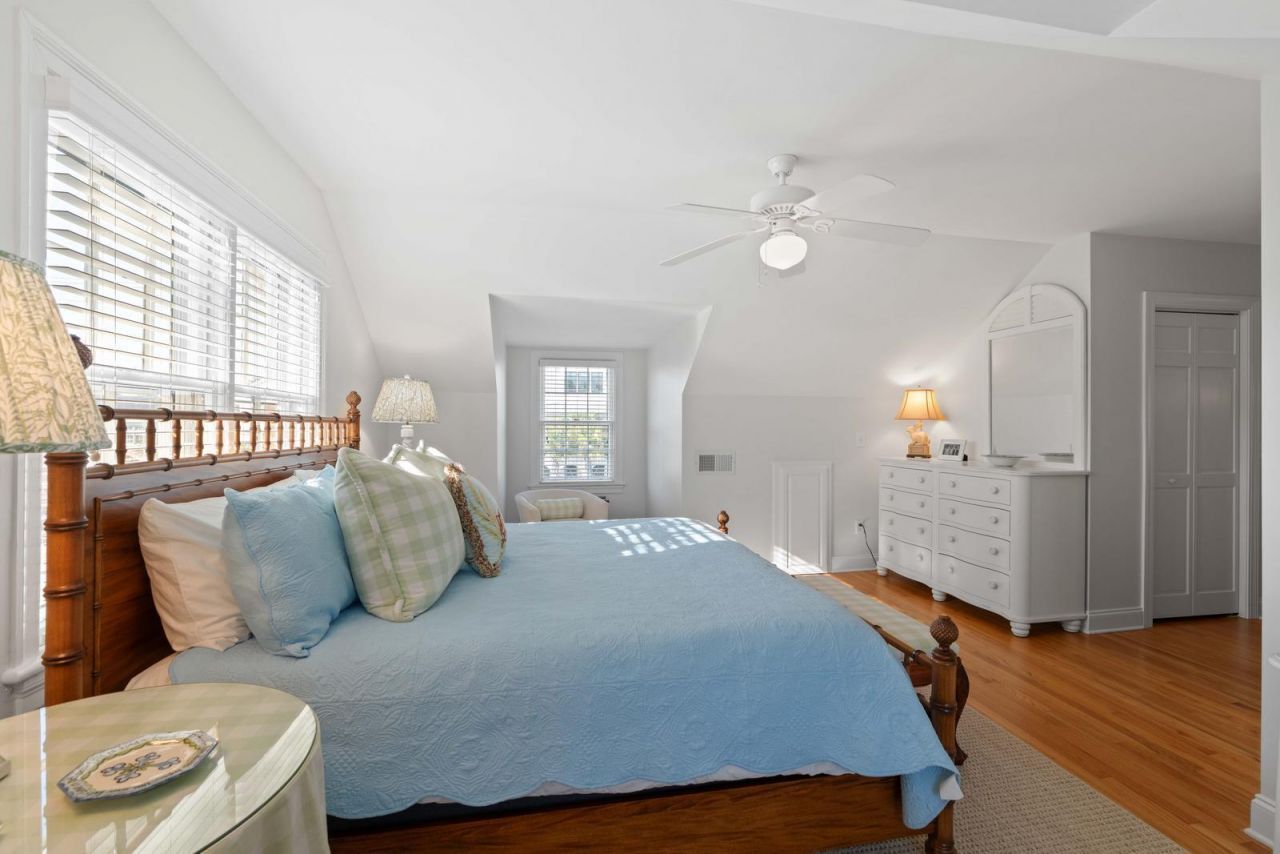 38 Barre Street Photo 43