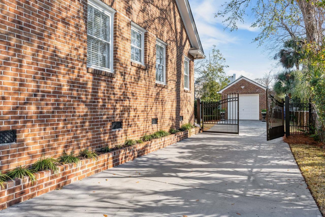 38 Barre Street Photo 49