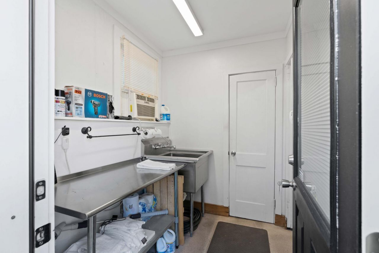 38 Barre Street Photo 52