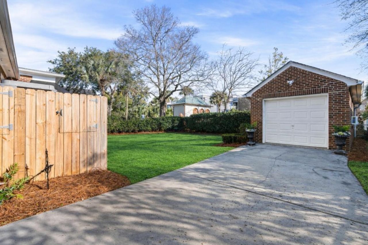 38 Barre Street Photo 52