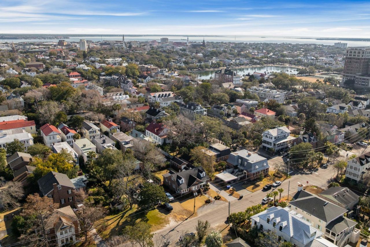 38 Barre Street Photo 58